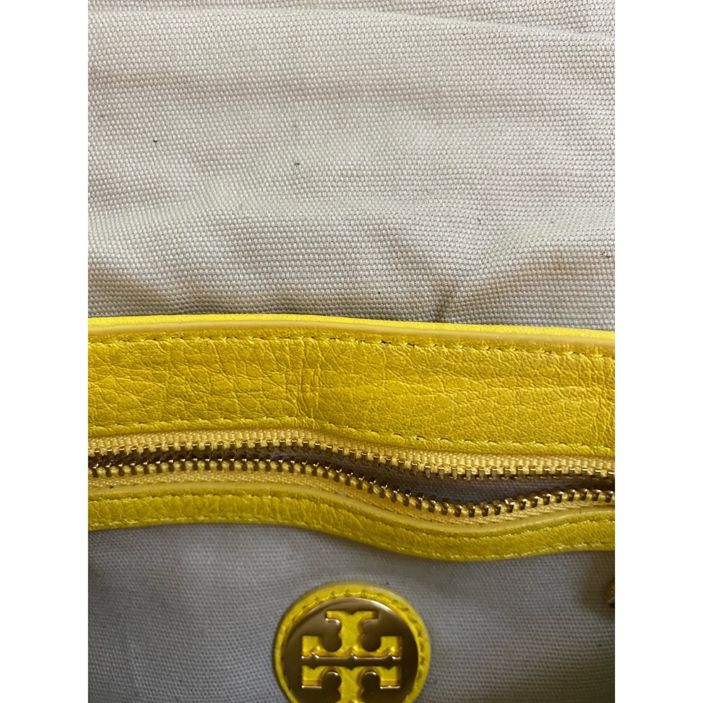 Tory Burch Thea Mini Straw Crossbody Bag - Picture 5 of 10